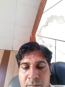 johnny8731 online show from June 2026 11:05:01 AM