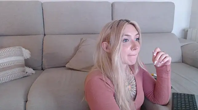 tattoobbgirl online show from September 2025 06:54:01 PM