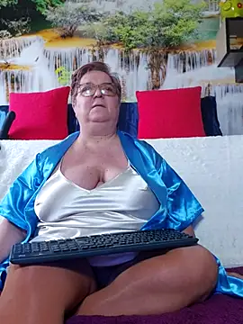 QueenPammy1 online show from November 2025 07:03:01 AM