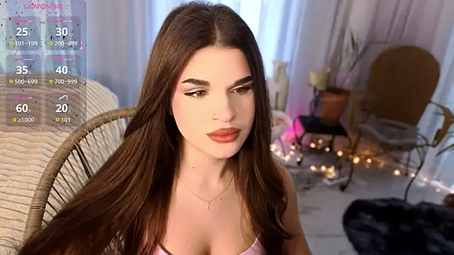 Snapshot of lili_hotly chatting on March 2026 06:06:02 AM lili hotly online show from March 2026 06:06:02 AM