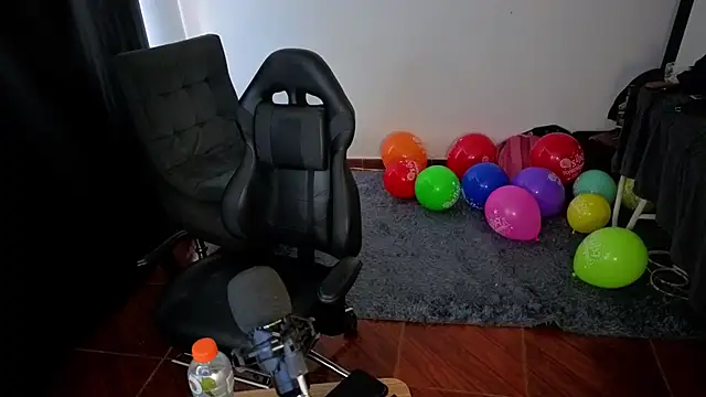 Aaron malikk online show from September 2025 05:25:02 PM