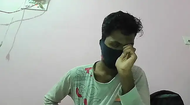 Snapshot of dusky-body chatting on March 2025 09:58:01 PM dusky-body online show from March 2025 09:58:01 PM