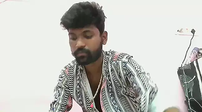 Snapshot of dusky-body chatting on March 2025 12:35:02 PM dusky-body online show from March 2025 12:35:02 PM