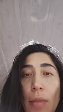 Elowyn online show from February 2026 09:33:01 PM