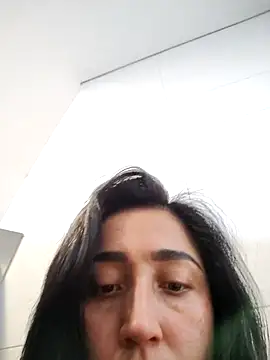 Snapshot of Elowyn chatting on March 2026 09:48:01 PM Elowyn online show from March 2026 09:48:01 PM