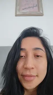 Snapshot of Elowyn chatting on April 2026 07:38:02 PM Elowyn online show from April 2026 07:38:02 PM