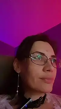 Snapshot of MilanaPure chatting on October 2025 01:52:02 AM MilanaPure online show from October 2025 01:52:02 AM