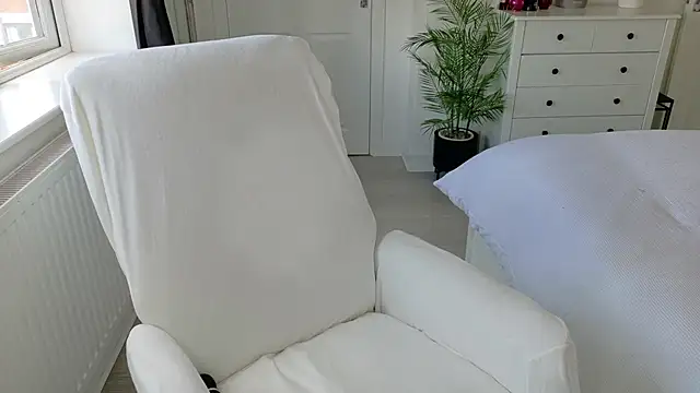 Missalex xo online show from June 2026 11:16:01 AM