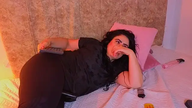 Snapshot of angelinarouse_ chatting on July 2026 08:28:02 AM angelinarouse online show from July 2026 08:28:02 AM