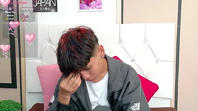 Ethan Westt online show from November 2025 02:07:02 PM