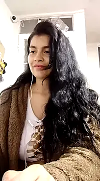 Snapshot of AlanaHotxx chatting on March 2025 07:47:02 AM AlanaHotxx online show from March 2025 07:47:02 AM