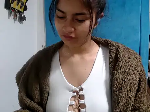 Snapshot of AlanaHotxx chatting on October 2025 07:26:02 AM AlanaHotxx online show from October 2025 07:26:02 AM