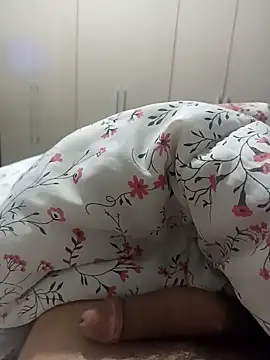 Snapshot of JovanRJ chatting on October 2025 12:06:01 PM JovanRJ online show from October 2025 12:06:01 PM