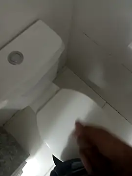 Snapshot of JovanRJ chatting on November 2025 01:54:01 PM JovanRJ online show from November 2025 01:54:01 PM