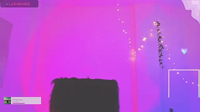 Snapshot of Gia_Blair chatting on April 2026 07:56:02 PM Gia Blair online show from April 2026 07:56:02 PM