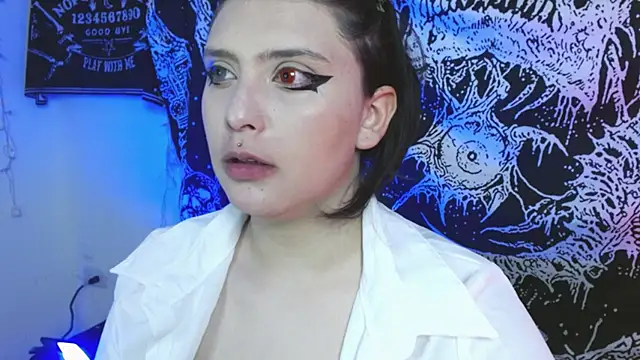 Snapshot of mikaskullcs chatting on March 2026 10:07:01 PM mikaskullcs online show from March 2026 10:07:01 PM