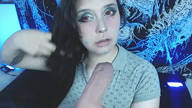 Snapshot of mikaskullcs chatting on April 2026 07:58:02 PM mikaskullcs online show from April 2026 07:58:02 PM