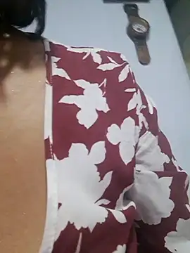 Snapshot of Amadamilf1980 chatting on November 2025 01:00:01 AM Amadamilf1980 online show from November 2025 01:00:01 AM