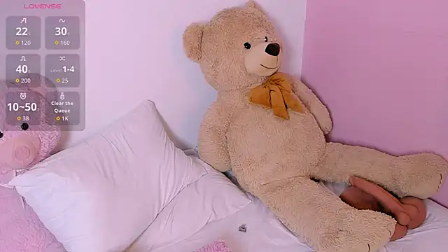 Snapshot of BritanyLin__ chatting on October 2025 05:17:02 AM BritanyLin   online show from October 2025 05:17:02 AM