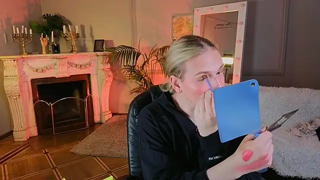 Jes Solar online show from September 2025 11:10:01 AM