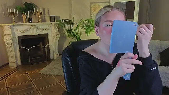 Jes Solar online show from September 2025 11:43:01 AM