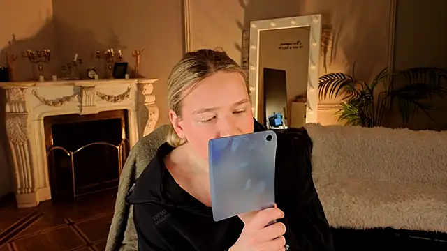 Jes Solar online show from January 2026 10:57:02 PM