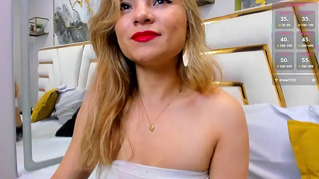 Snapshot of NalaRosse chatting on February 2026 03:21:01 AM NalaRosse online show from February 2026 03:21:01 AM