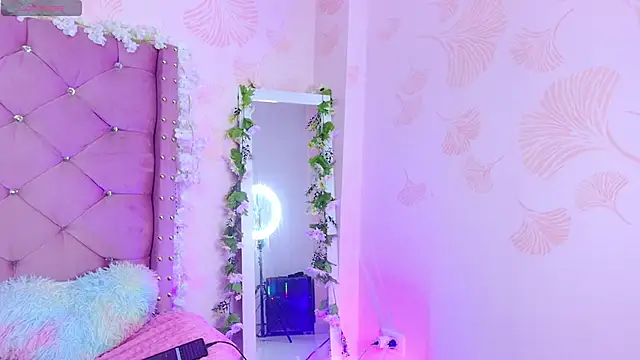 kity x online show from April 2026 07:09:02 PM