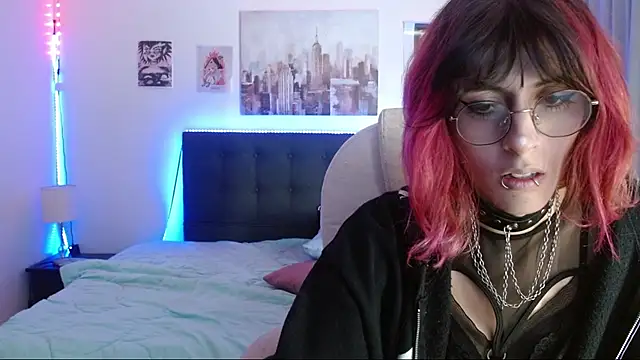 goth minerva online show from December 2025 02:04:01 PM