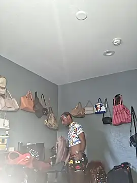 ItsBarbieBitcxxxx69 online show from November 2025 05:46:02 PM