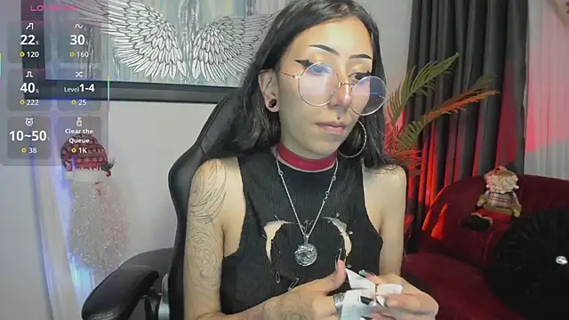 Snapshot of Laila_Angels chatting on December 2025 11:48:01 AM Laila Angels online show from December 2025 11:48:01 AM