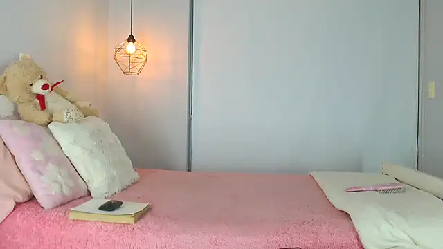 Snapshot of Tiana_Paez1 chatting on March 2026 07:01:01 AM Tiana Paez1 online show from March 2026 07:01:01 AM