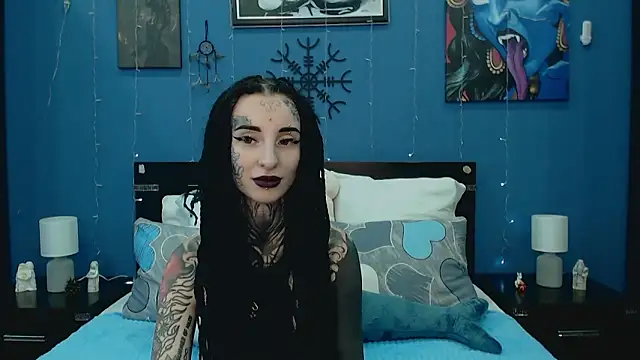 Snapshot of Velvetbat chatting on June 2026 07:30:01 AM Velvetbat online show from June 2026 07:30:01 AM