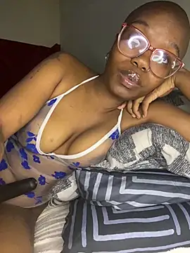 YummyMelanin117 online show from October 2025 11:05:01 PM