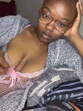 YummyMelanin117 online show from October 2025 03:06:02 AM