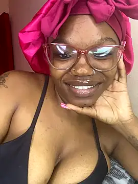 YummyMelanin117 online show from November 2025 10:15:02 AM