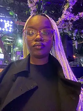 YummyMelanin117 online show from April 2026 07:07:02 PM