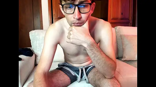 Snapshot of laurent_01 chatting on March 2025 03:42:02 PM laurent 01 online show from March 2025 03:42:02 PM