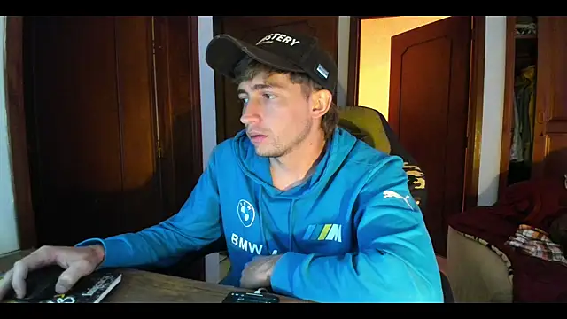 Snapshot of laurent_01 chatting on September 2025 02:10:01 PM laurent 01 online show from September 2025 02:10:01 PM