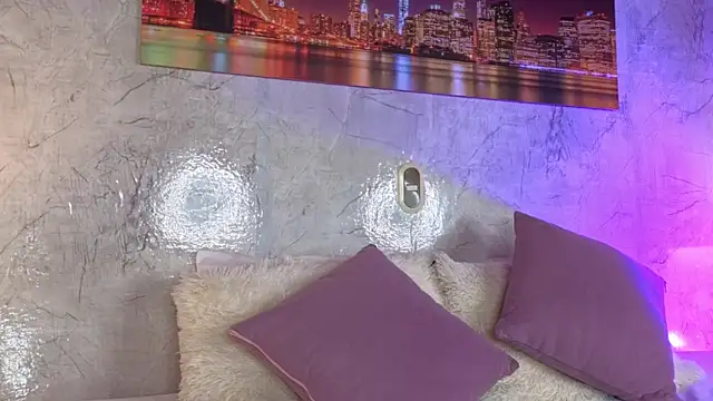 zaraquiinn online show from February 2026 02:24:02 PM