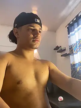 Snapshot of samxx_muscle chatting on March 2026 07:20:02 PM samxx muscle online show from March 2026 07:20:02 PM