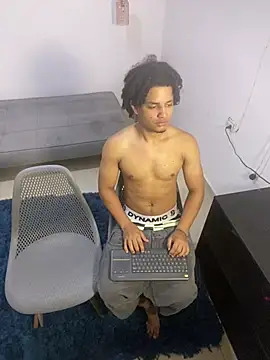 Snapshot of samxx_muscle chatting on April 2026 01:58:02 PM samxx muscle online show from April 2026 01:58:02 PM