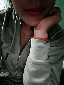 Eshwari Chopra online show from December 2025 06:02:01 PM