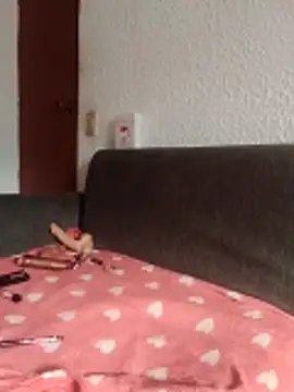 dulcewitch online show from February 2026 07:12:01 PM