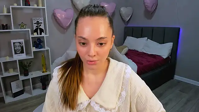 MelanieAlves online show from February 2026 06:08:01 PM