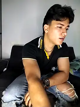 Snapshot of THE_LITTLE_LIAM chatting on October 2025 09:57:02 PM THE LITTLE LIAM online show from October 2025 09:57:02 PM