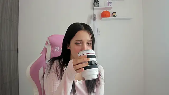 Snapshot of ImBunnyNova chatting on October 2025 01:55:01 PM ImBunnyNova online show from October 2025 01:55:01 PM