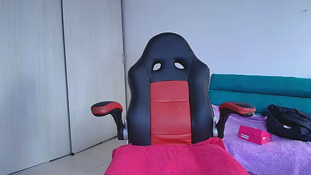 lovehotpink online show from November 2025 08:11:02 PM