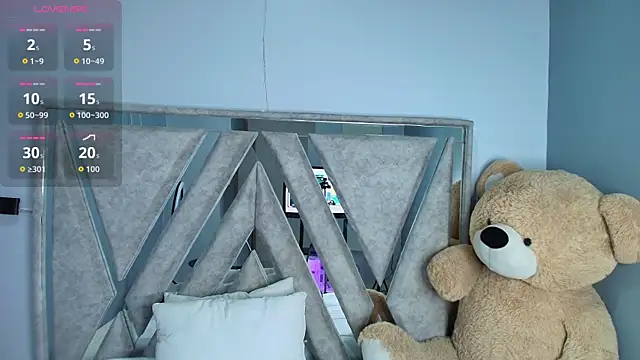 Elaine87  online show from September 2025 10:46:02 PM