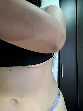 Yuli Mars online show from October 2025 10:28:02 PM